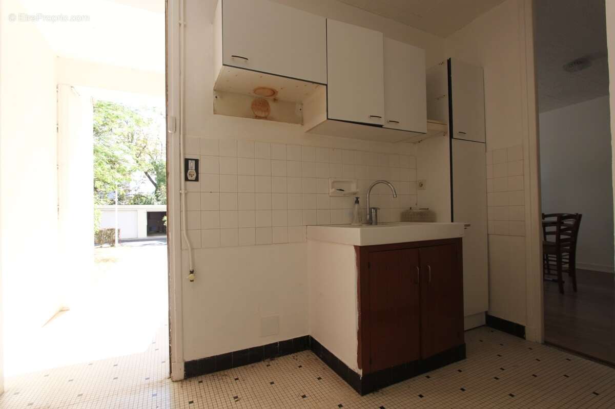 Appartement à vendre 2 pièces LA ROCHELLE (17) - photo 8