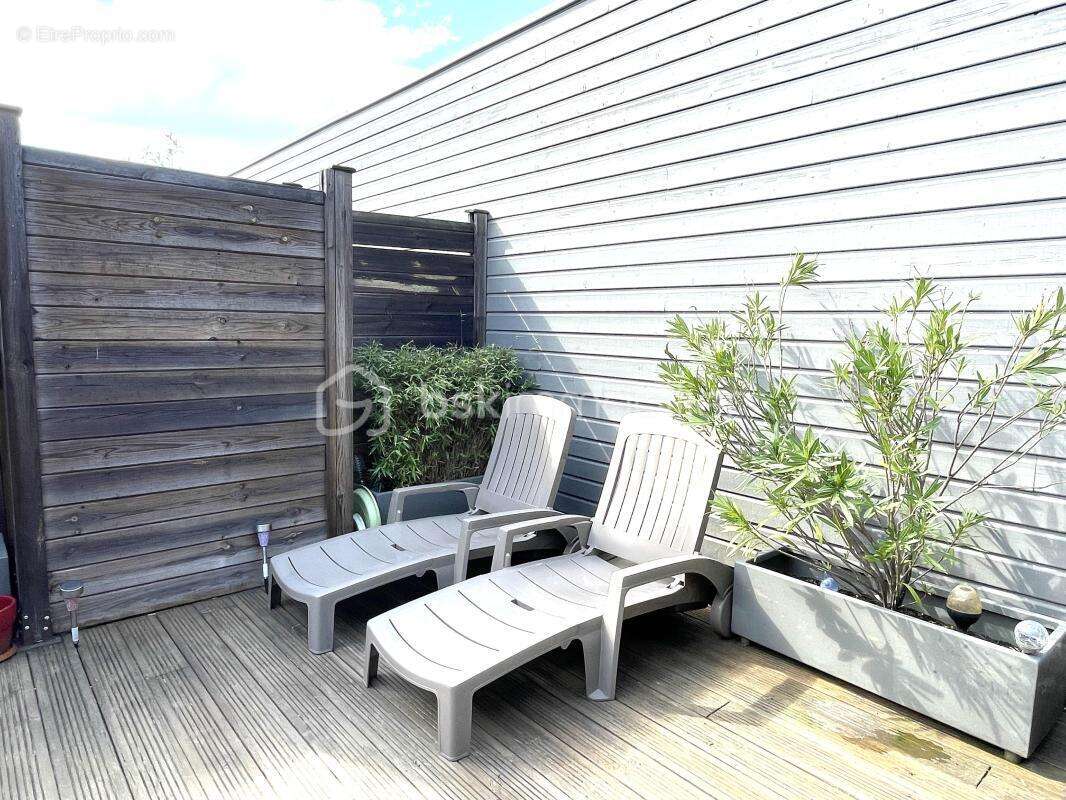 Appartement à SAINT-CYR-SUR-LOIRE