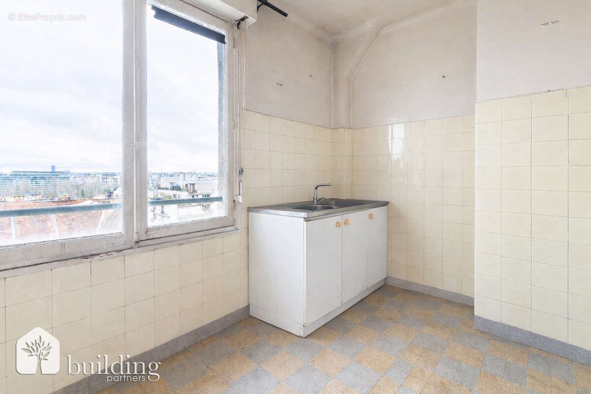Appartement à COURBEVOIE