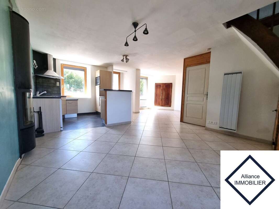 Maison 100 m² à Montauban-De-Bretagne  - photo 2