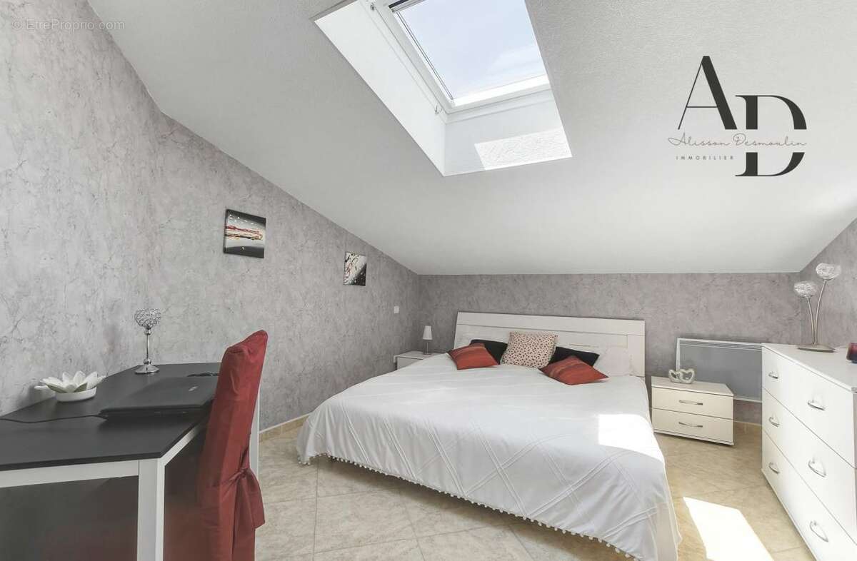 Maison à CASTELGINEST