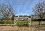 Maison à LE MESNIL-AMAND
