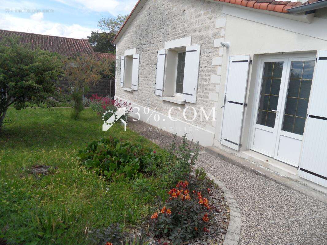 Maison à BUXEROLLES