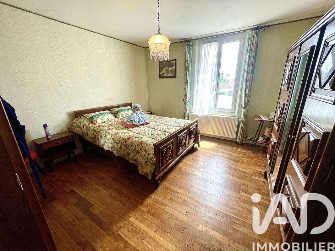 Photo 8 - Maison à LATHUS-SAINT-REMY