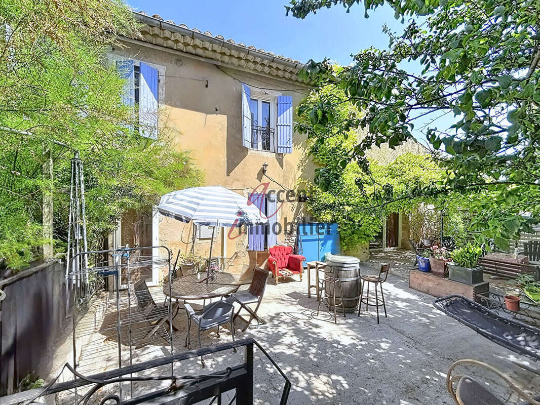 Maison à ROBION