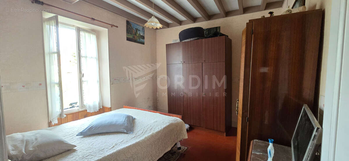 Maison à SAINT-AMAND-EN-PUISAYE