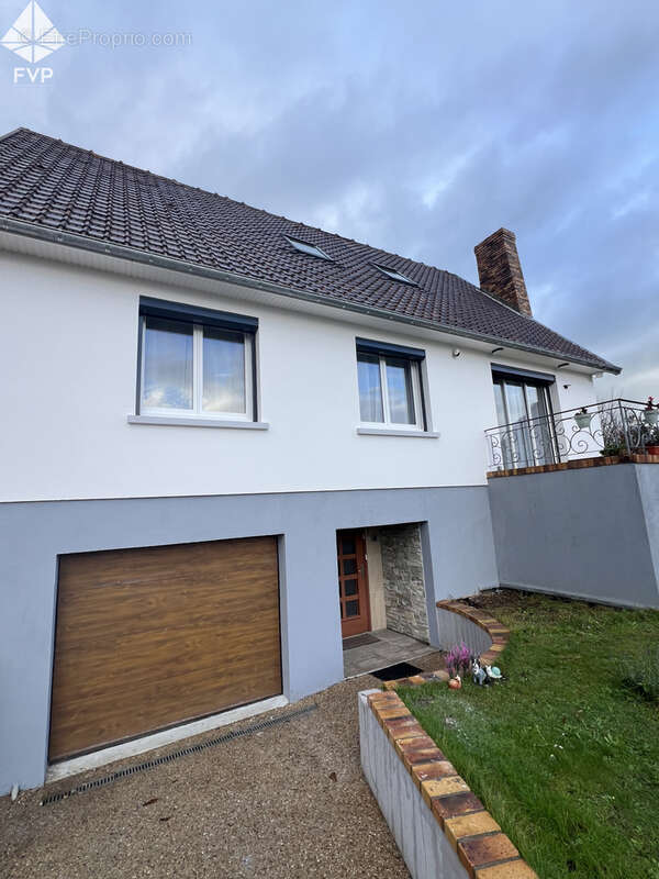 Maison à SAINT-LEONARD