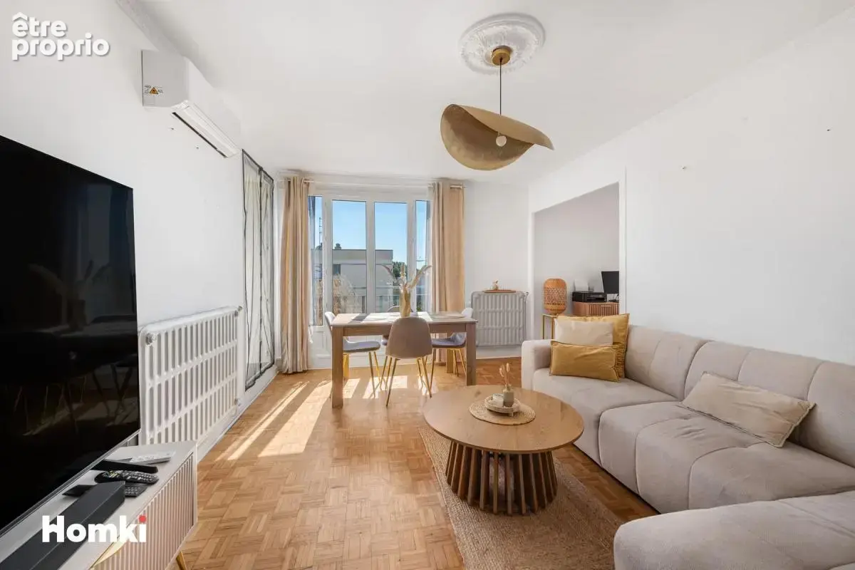 Appartement T4 de 73 m² à Vaulx-en-Velin 69120, Rue de l'Égalité - photo 2
