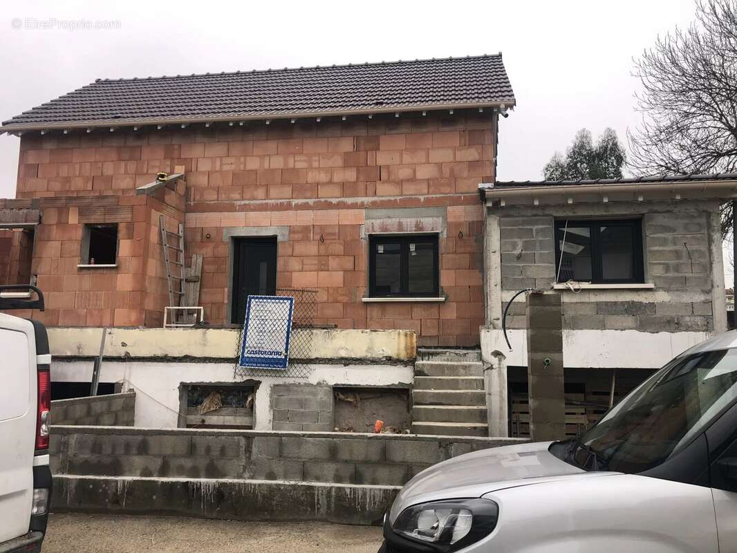 Maison à SARTROUVILLE
