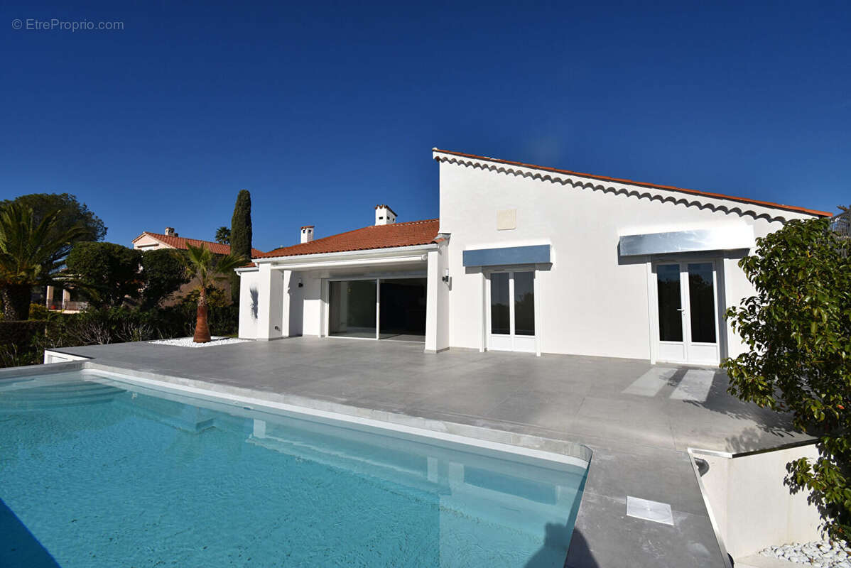 Maison à SAINT-RAPHAEL