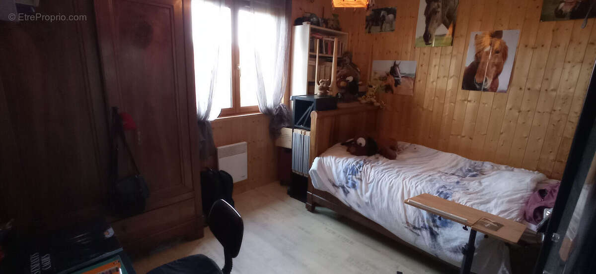 Maison à LIGNEROLLES