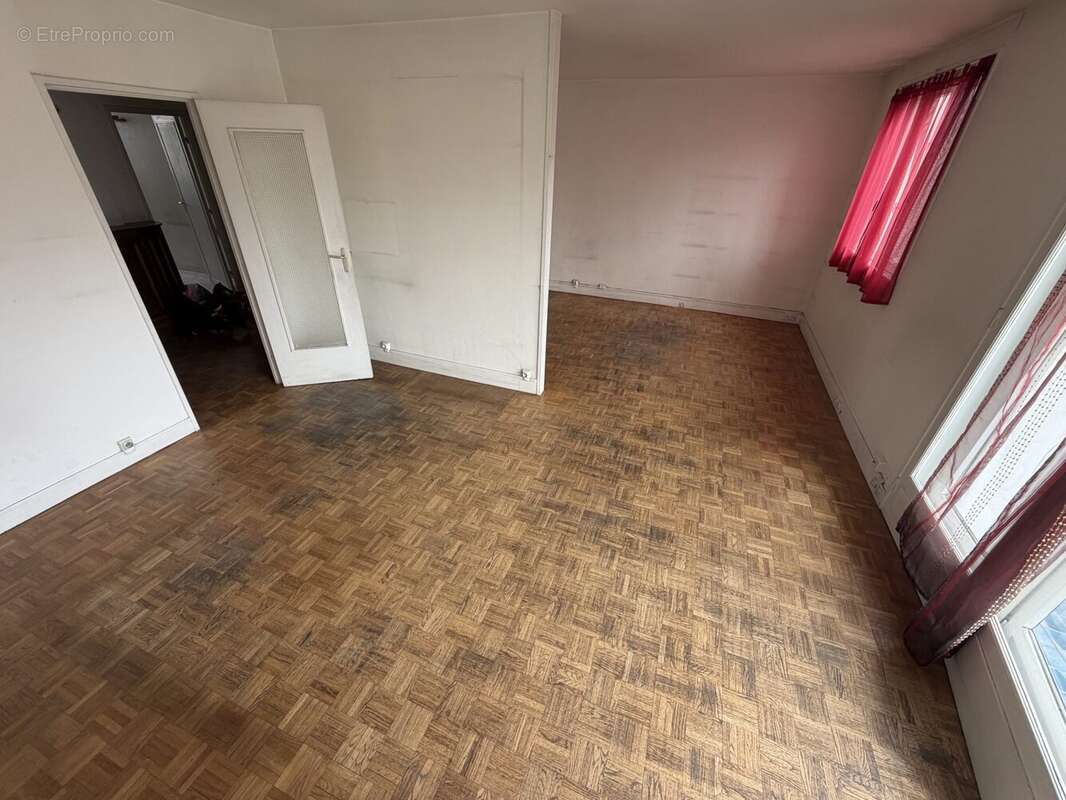 Appartement à PARIS-20E