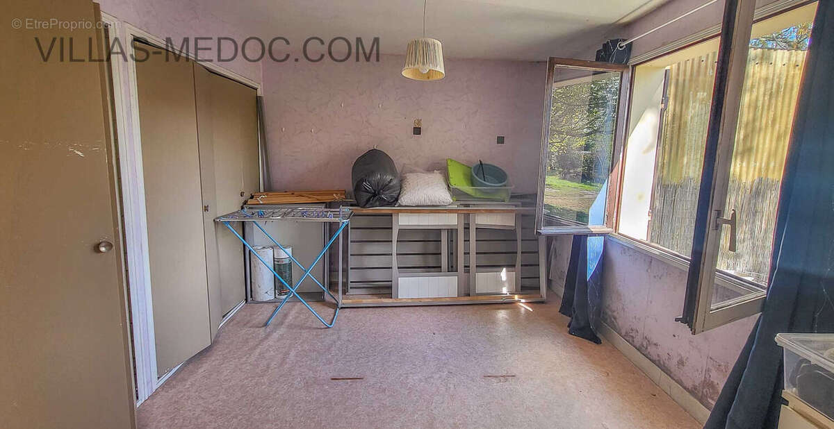 Maison à VENDAYS-MONTALIVET