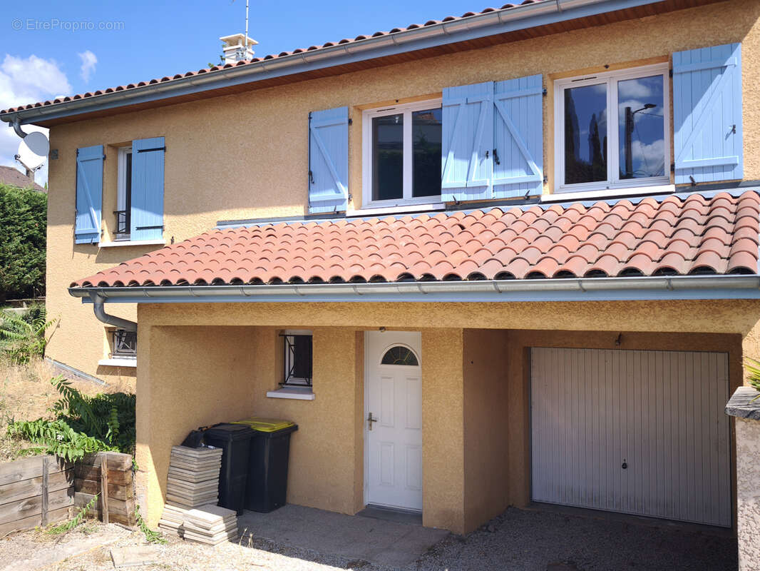 Maison à MONTAGNY