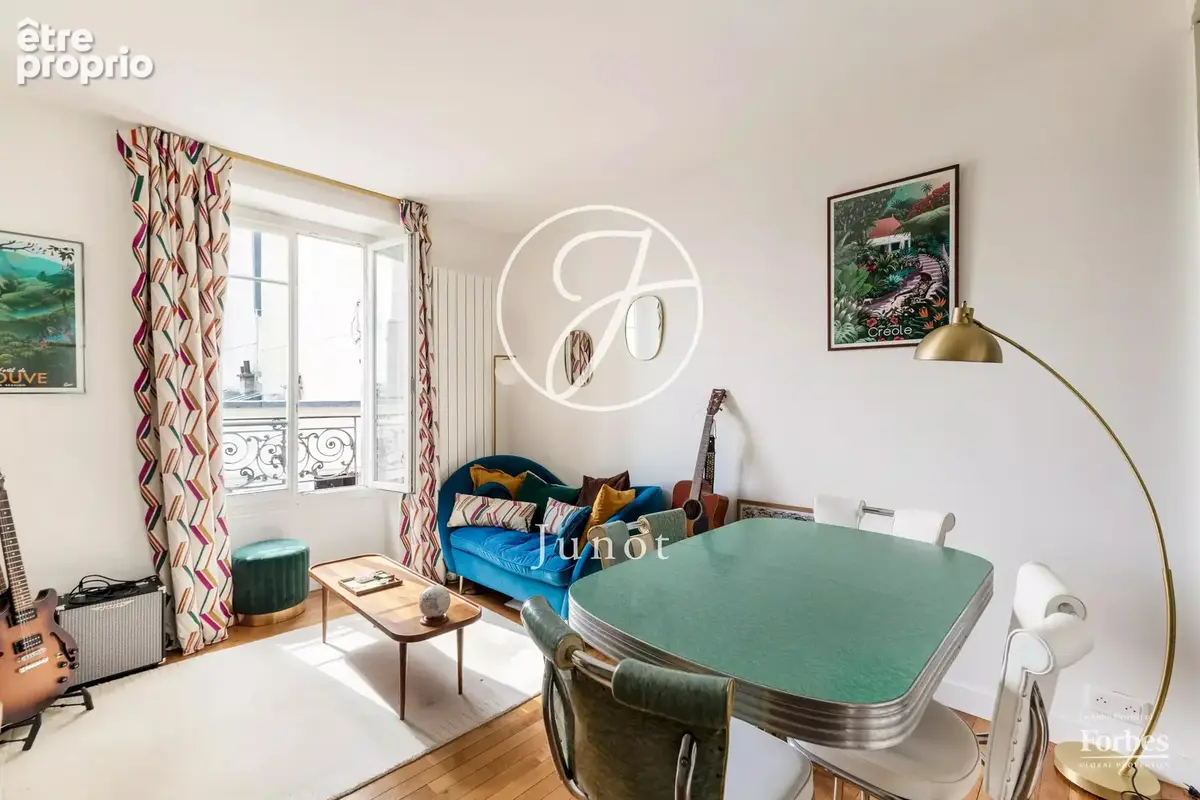 Paris 18e - HAUT MONTMARTRE / RUE BERTHE - Appartement - 2 pièces - 28,15m² Carrez - 1 chambre sur cour arborée - photo 10