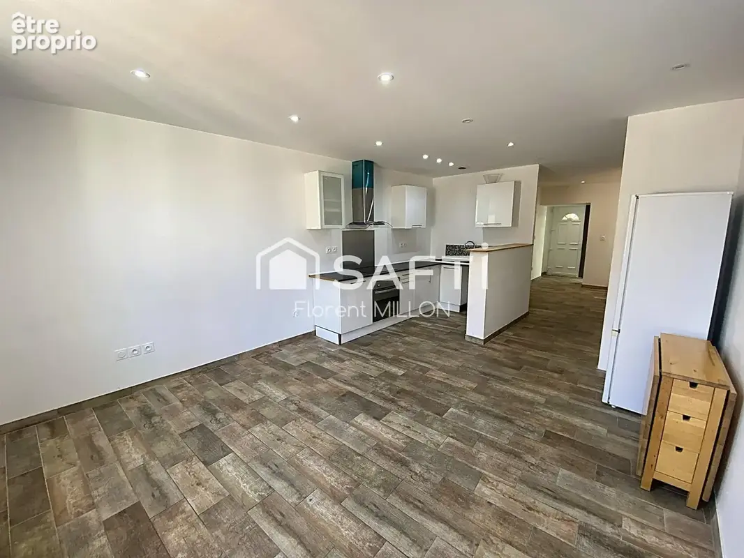 Photo 1 - Appartement à SAINT-ETIENNE-DE-SAINT-GEOIRS