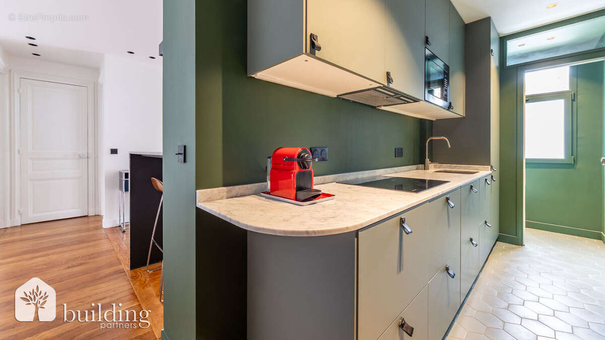 Appartement à PARIS-17E