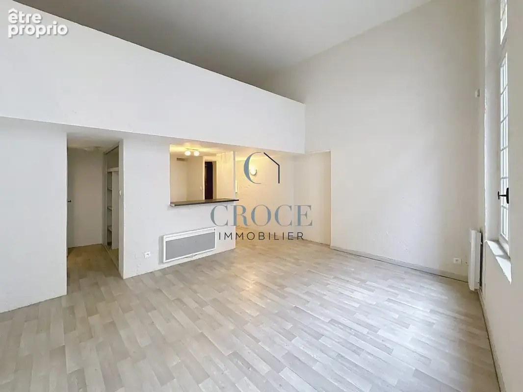 Appartement 2 pièces 51 m² à vendre à Uzes (30700) - photo 4