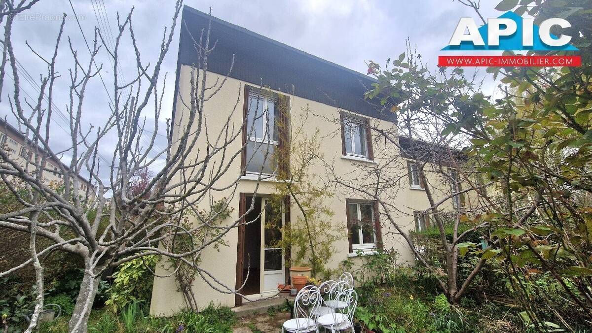 Maison à DEUIL-LA-BARRE