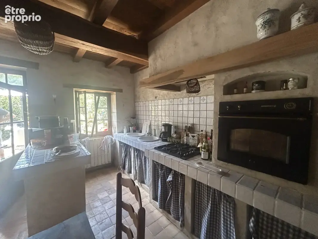 Fermette isolee sur 7 hectares de terrain d'un seul tenant - source - emplacement rare - photo 7