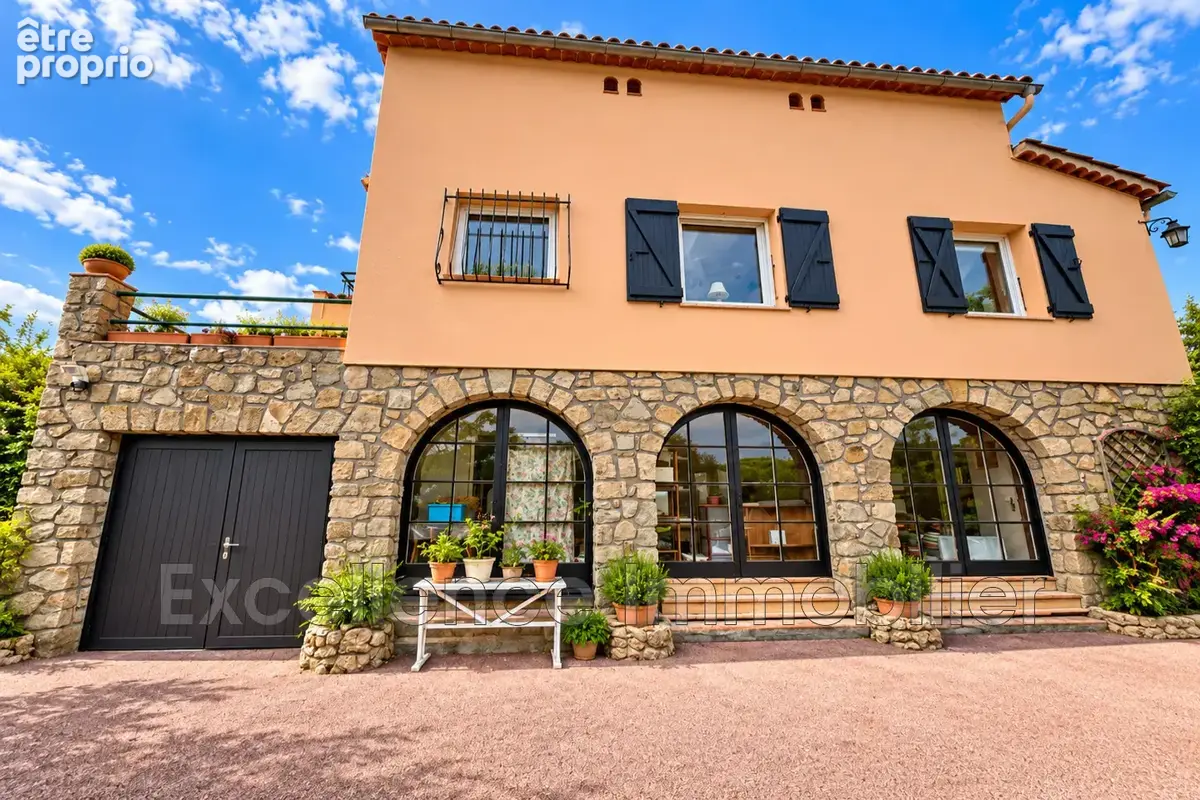 Maison 8 pièces 140 m² à vendre à Sainte-Maxime (83120) - photo 3