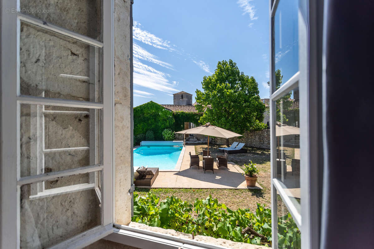 Maison en pierre avec annexe, piscine et jardin - photo 18