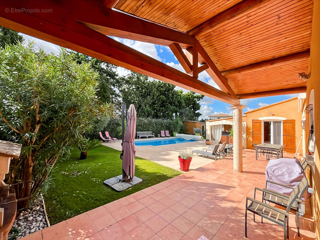 Maison à CHATEAURENARD