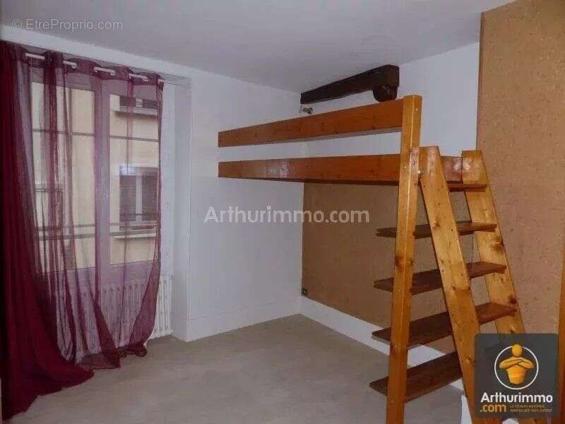 Maison à VILLENEUVE-LE-ROI