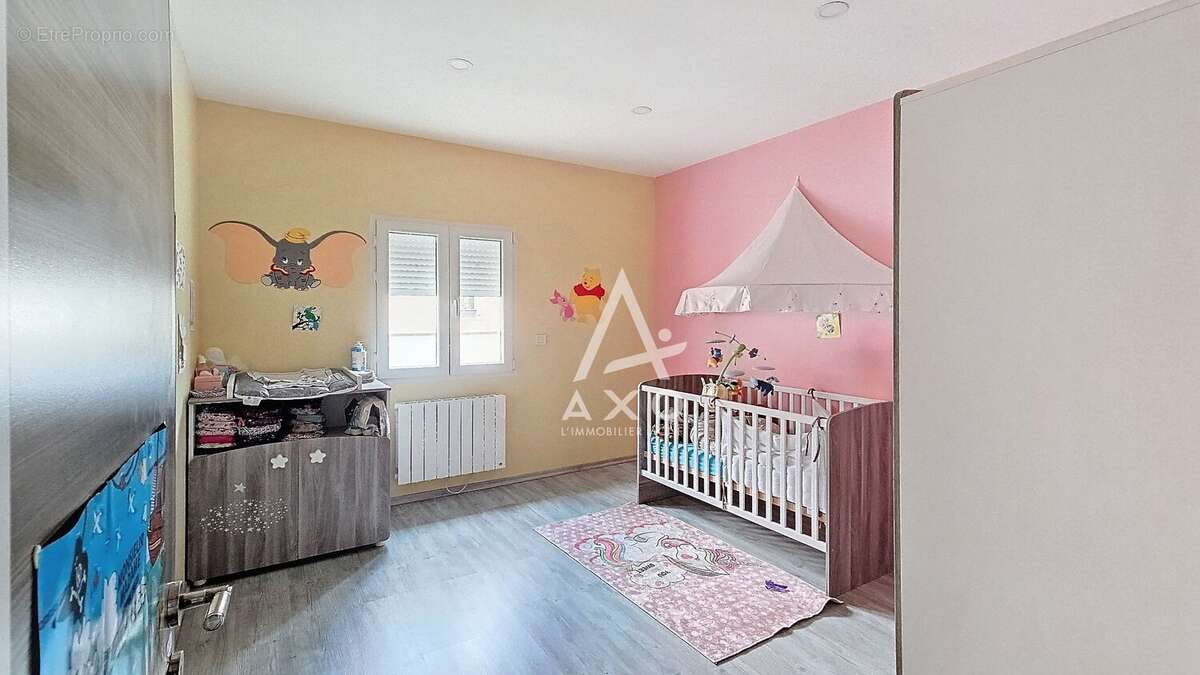 Maison à CORQUILLEROY