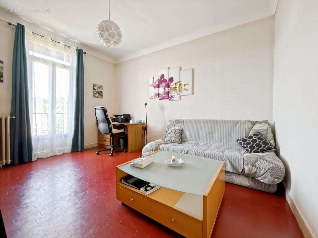 Maison à CHATEAU-ARNOUX-SAINT-AUBAN