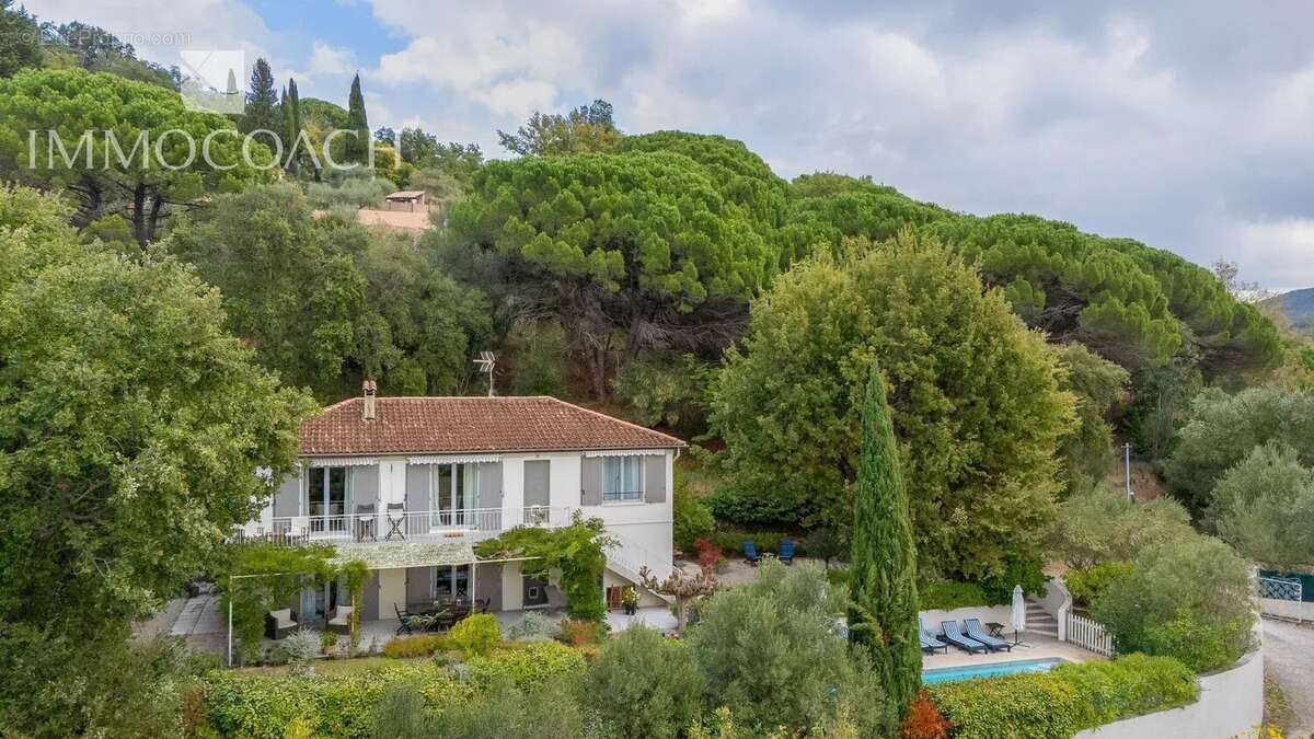 Maison à COLLOBRIERES