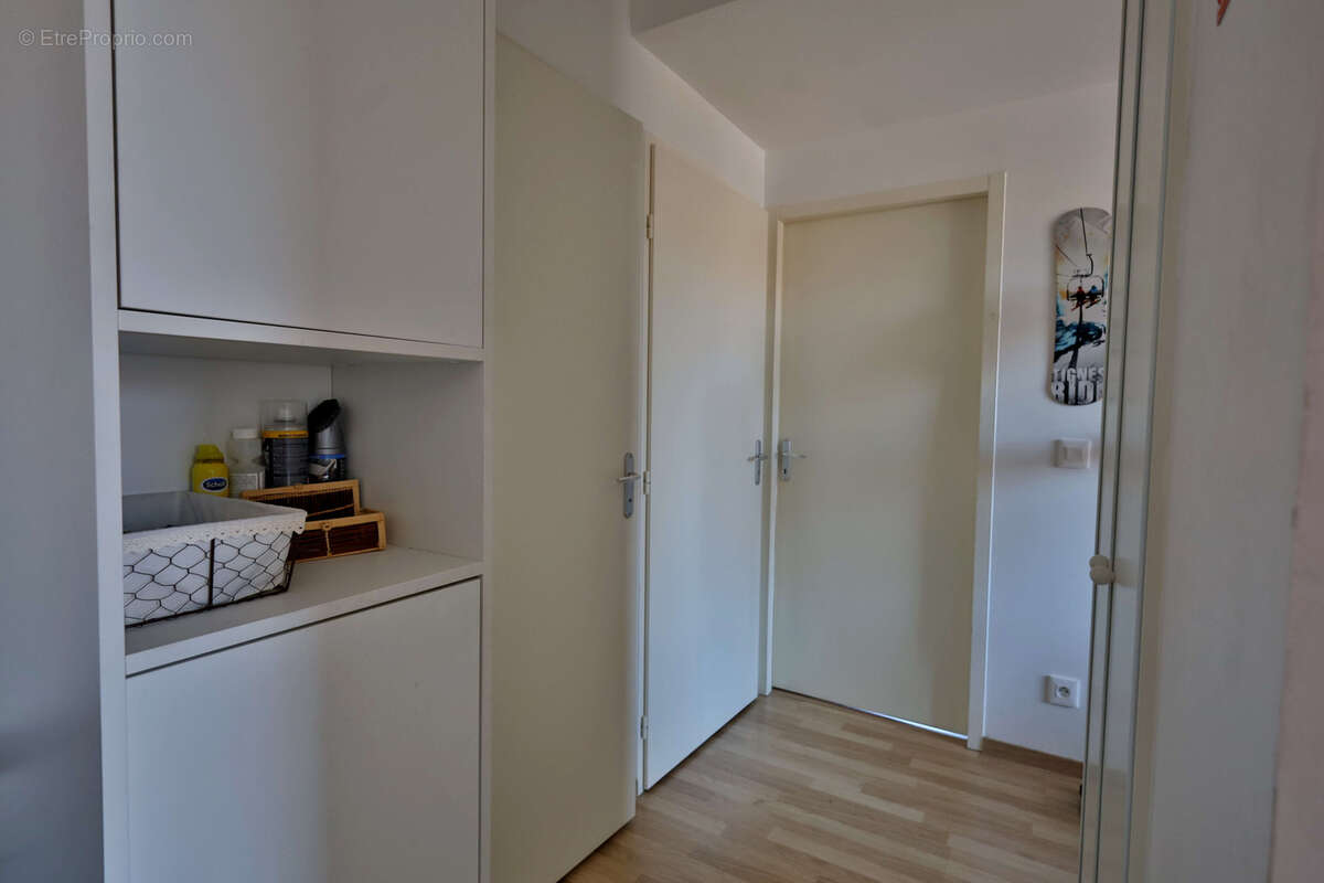 Appartement Type 2 - 47,5 m2 habitables - Balcon - Place privative - photo 13