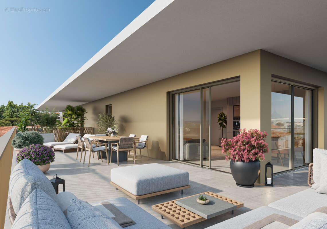 Appartement à FREJUS