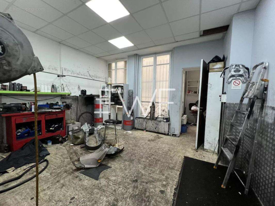 Commerce à PARIS-11E