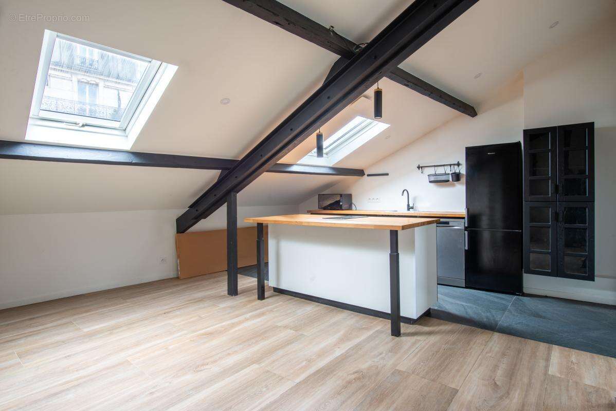 Appartement à PARIS-20E