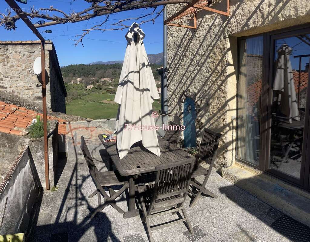 Maison à TAURIERS