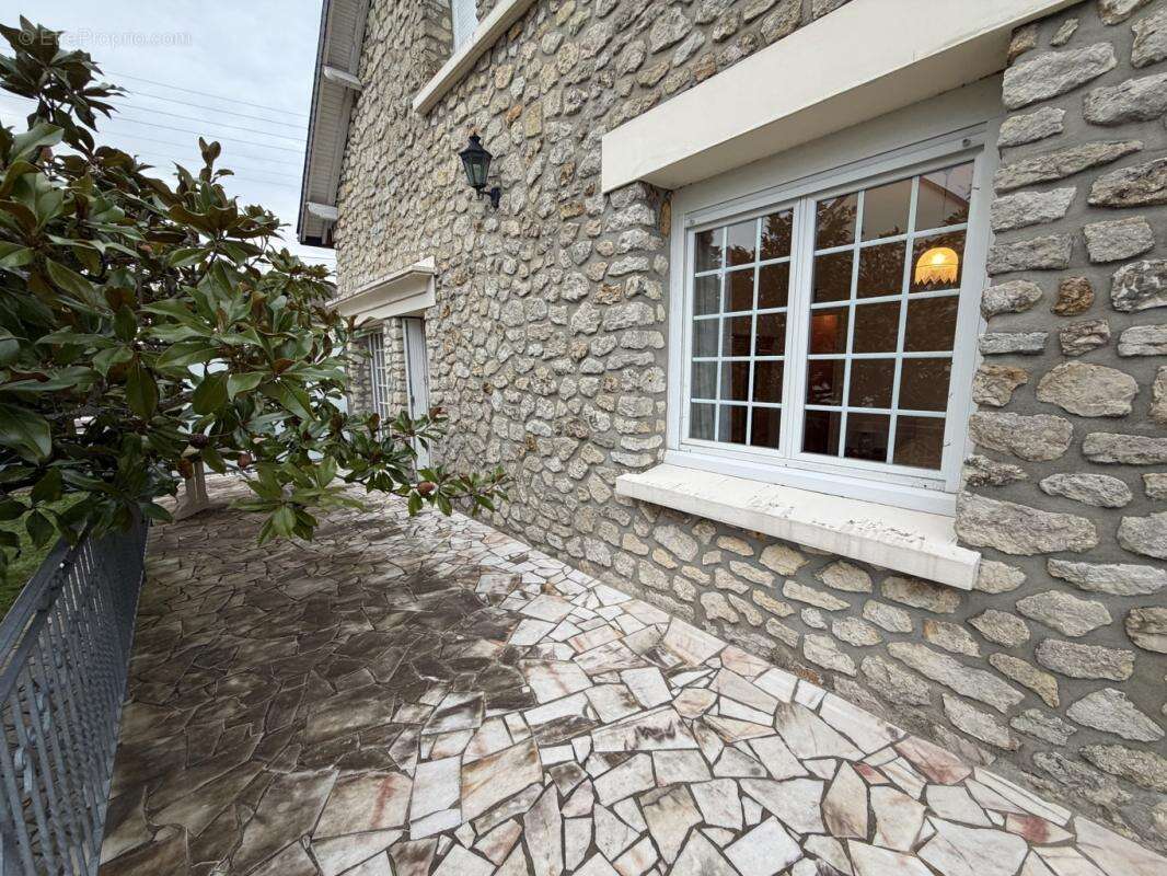 Maison à LA FERTE-BERNARD