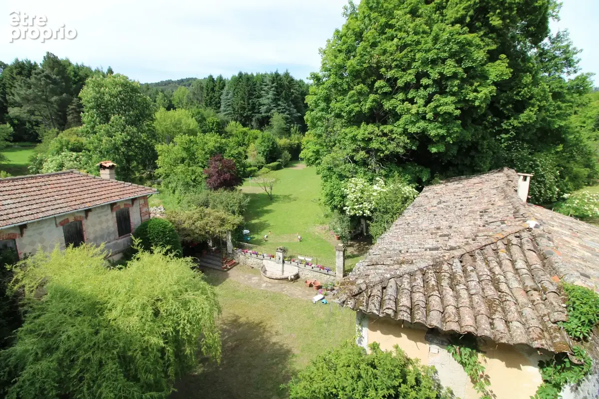Maison de maitre 464 m2 + 150 m2 caves et garage.. - photo 62