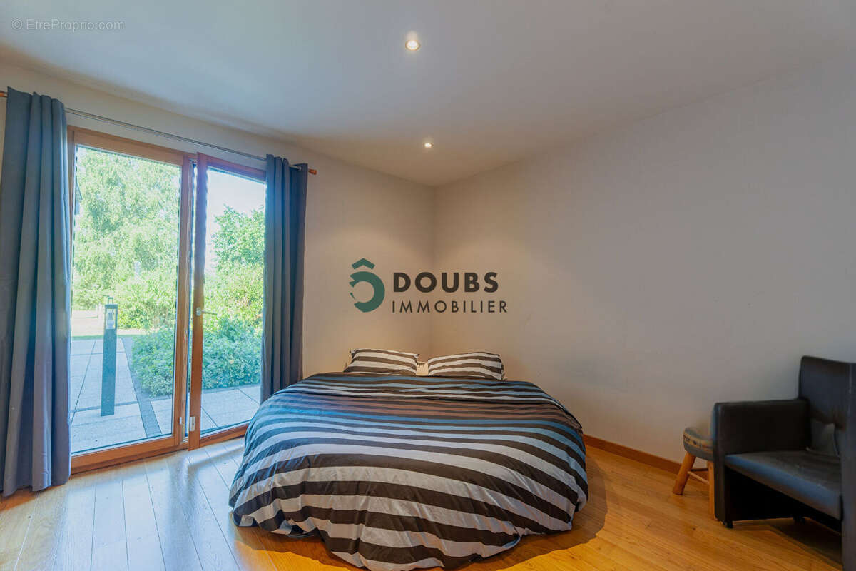 Villa de 487 m² à pierrefontaine-les-varans - photo 11