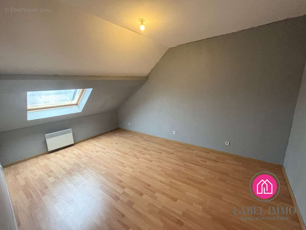Maison 170 m² à Bruay-Sur-L'escaut  - photo 9
