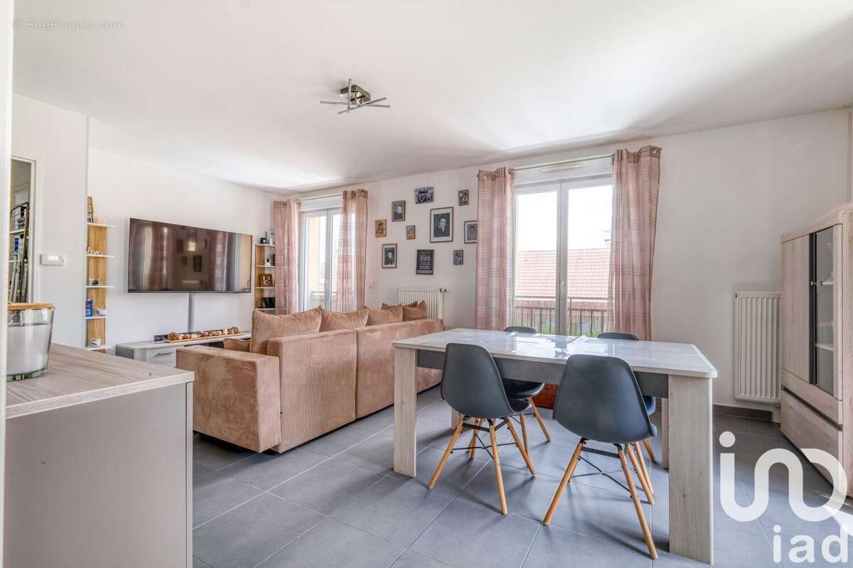 Photo 4 - Appartement à NEUFMOUTIERS-EN-BRIE
