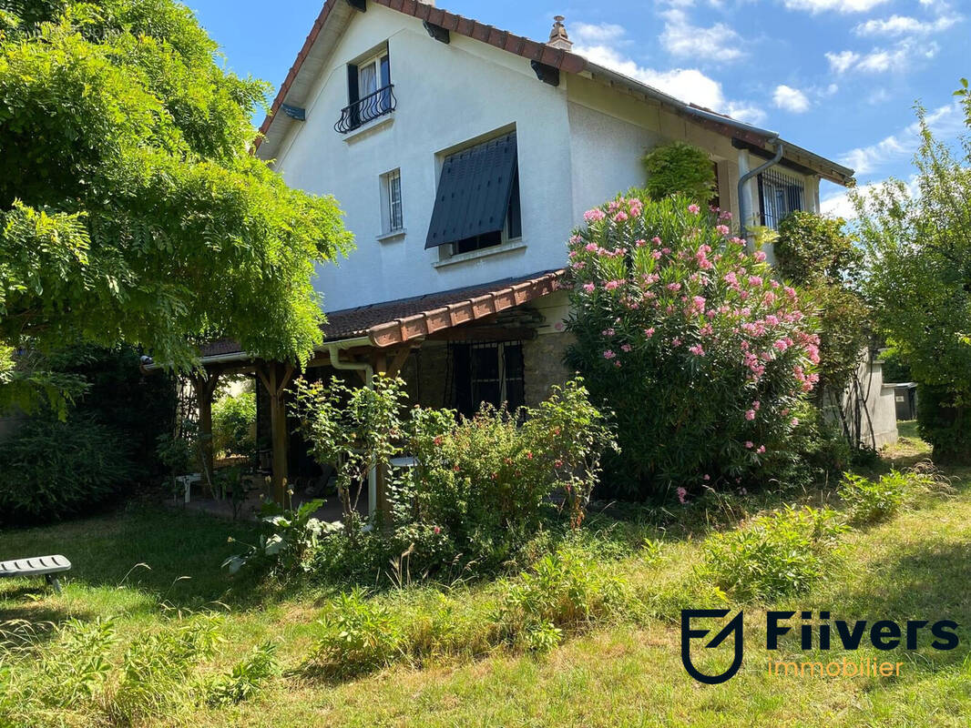 Maison à BRY-SUR-MARNE