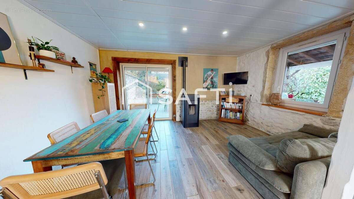 Photo 2 - Maison à SAINT-SAVIN