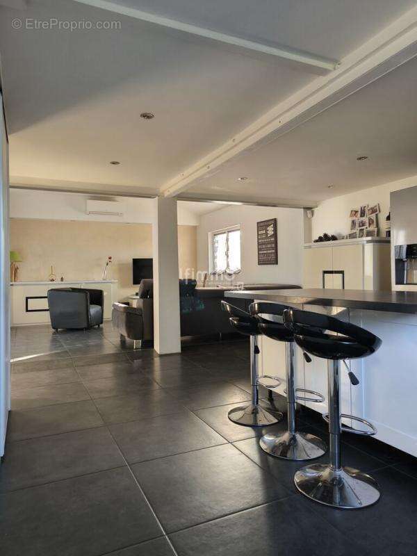 Maison de ville non mitoyenne Carbon-blanc 249 000€ FAI - photo 3