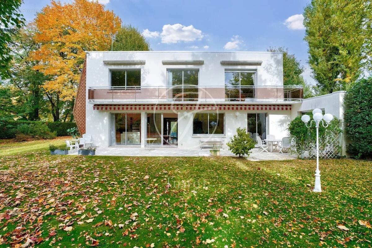 Maison à LE VESINET