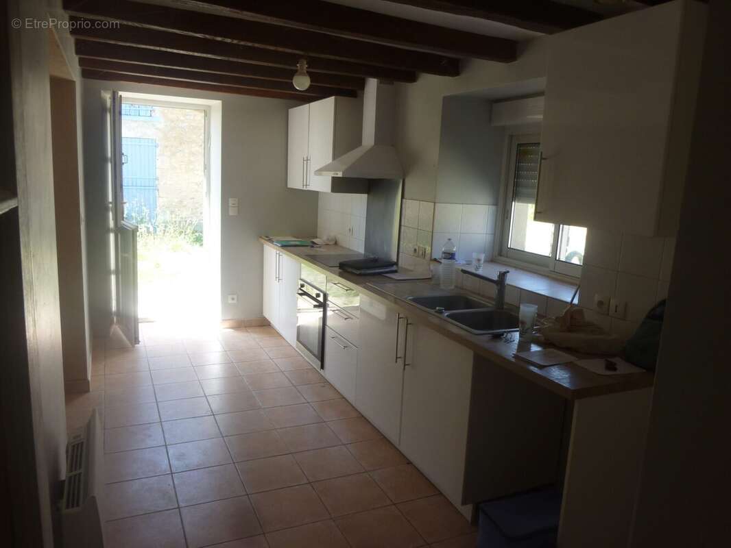 Maison 112 m² à Loue  - photo 3