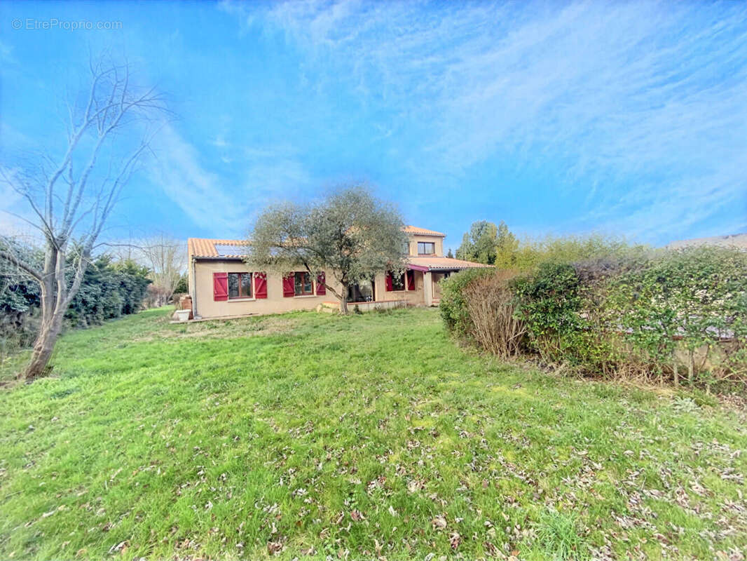 Maison à LAVERNOSE-LACASSE