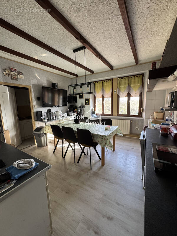 Appartement à RONCOURT