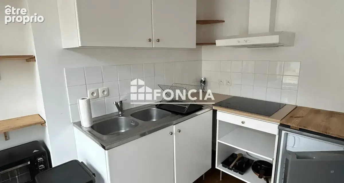 VIEUX LILLE : Beau type 2 bis en duplex - photo 4