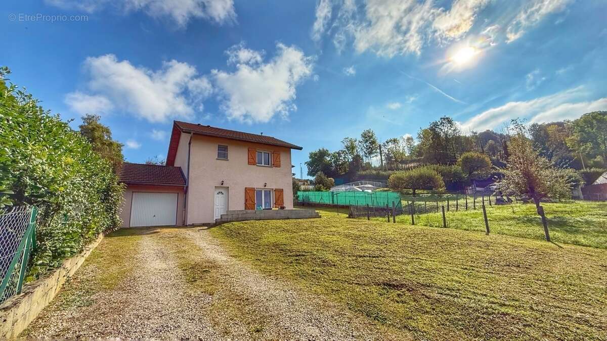 Maison à CHARAVINES
